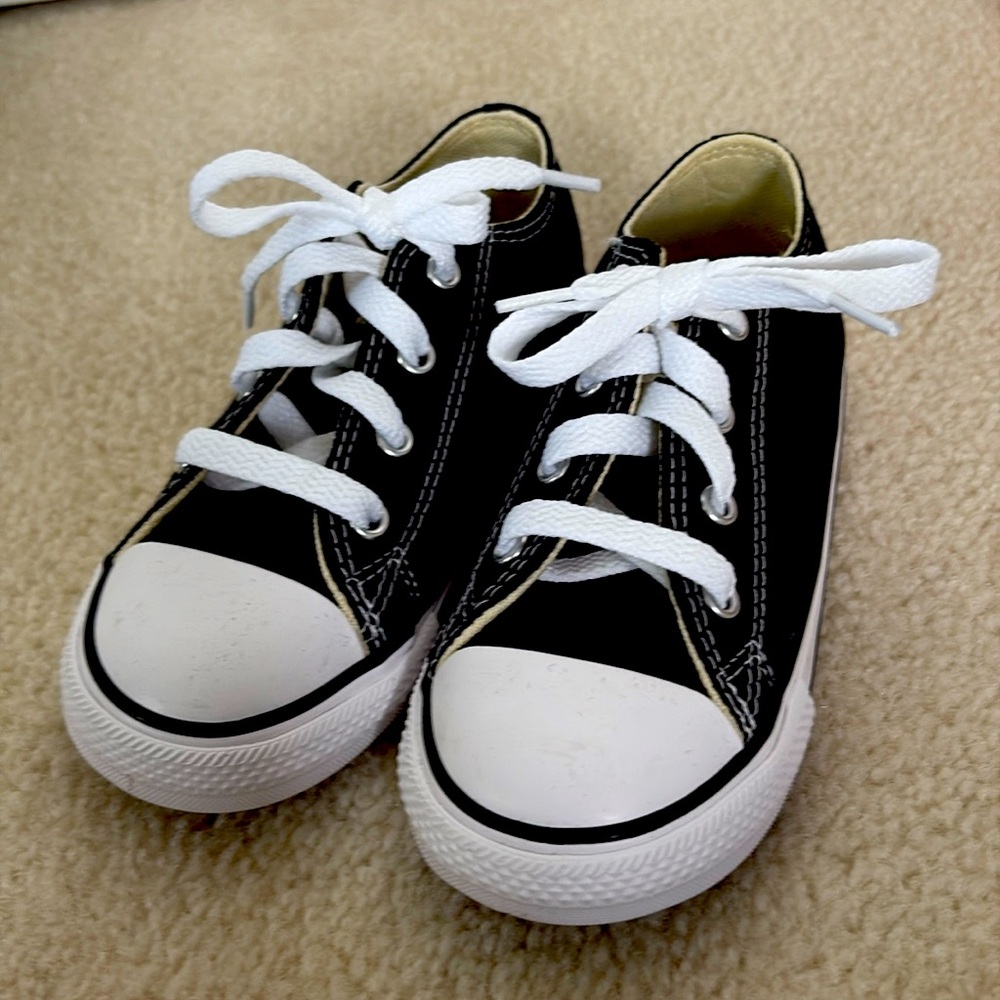 Converse Chuck Taylor All Stars, toddler size 9